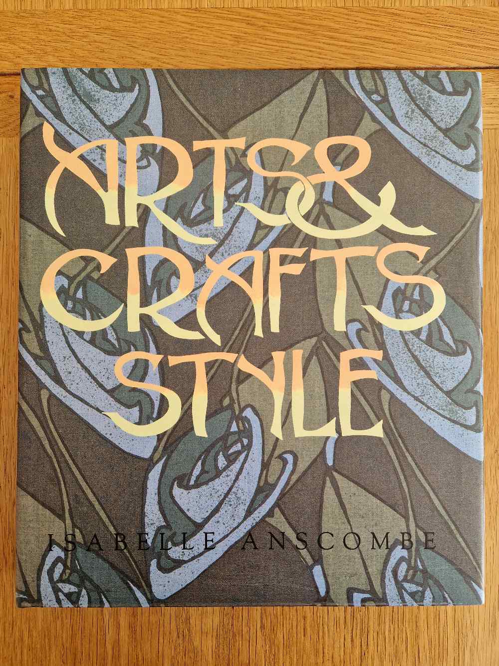 Arts and Crafts style