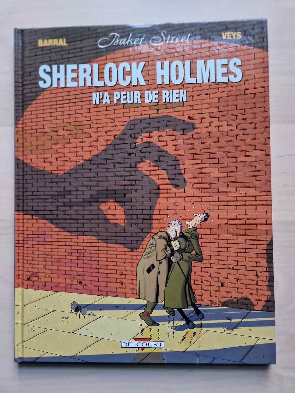 Sherlock Holmes n'a peur ...