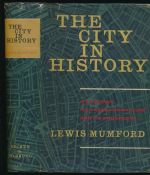 The city in history: its origins, its transformations, and its prospects